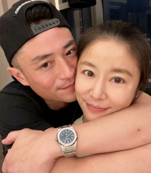 陈晓|林心如开派对为女儿庆生，未晒与霍建华合影，手上婚戒抢镜