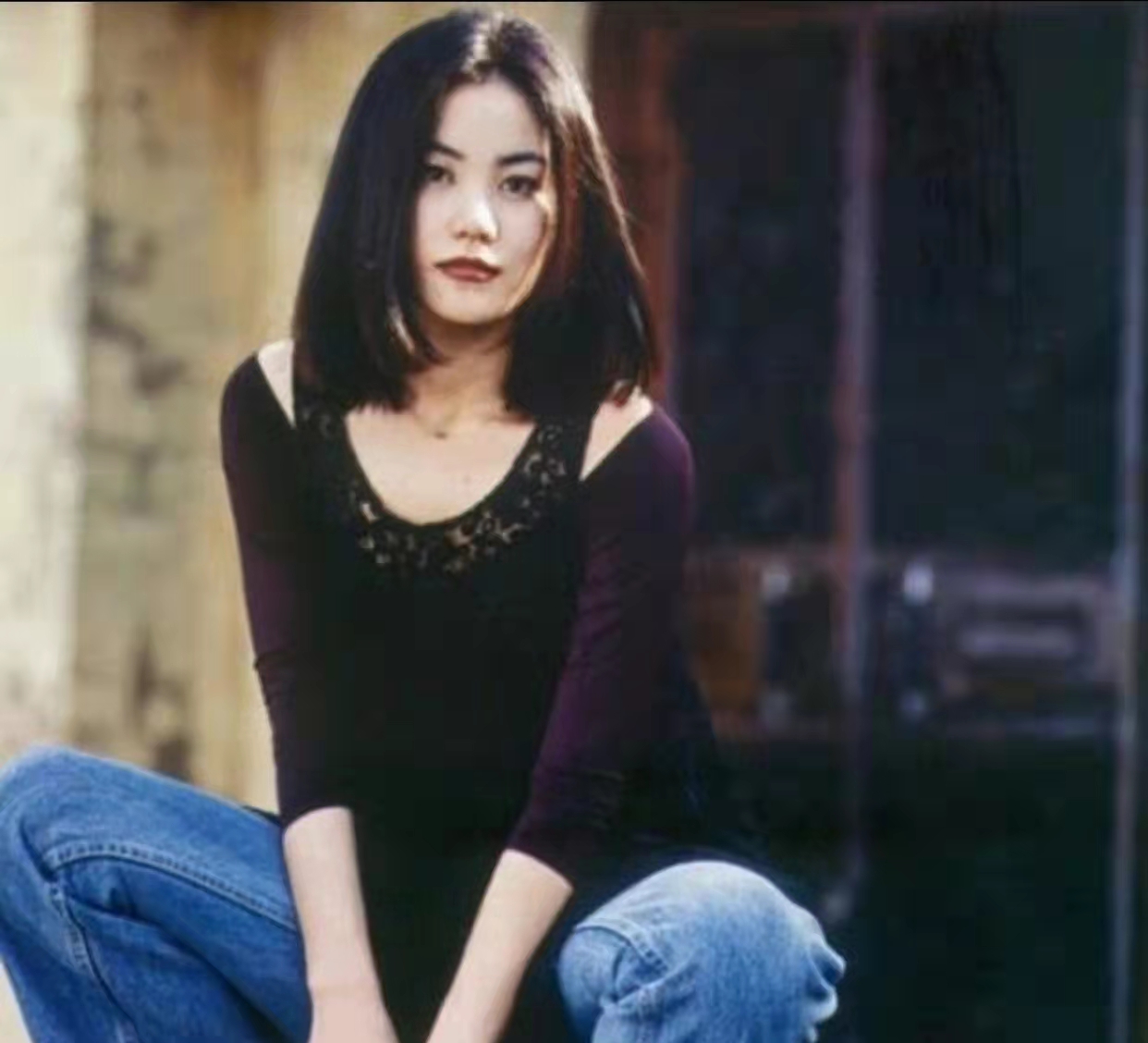 王菲|王菲被曝盗用他人职称户口!遭怒斥假歌手大骗子,疑点多真假难辨