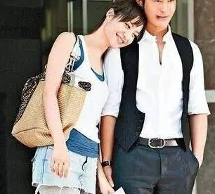 黄晓明|赵薇不再隐瞒，撕下黄晓明的遮羞布，难怪杨颖婚前婚后不一样