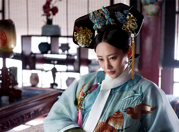 李纯|谋女郎李纯的“媚黑疑云”