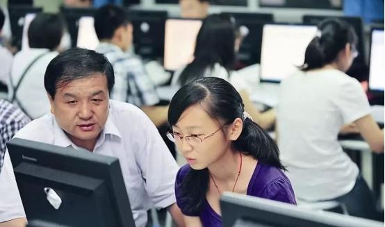 一更育儿|未来几年内这3个专业很“吃香”，就业前景好，薪资待遇也高