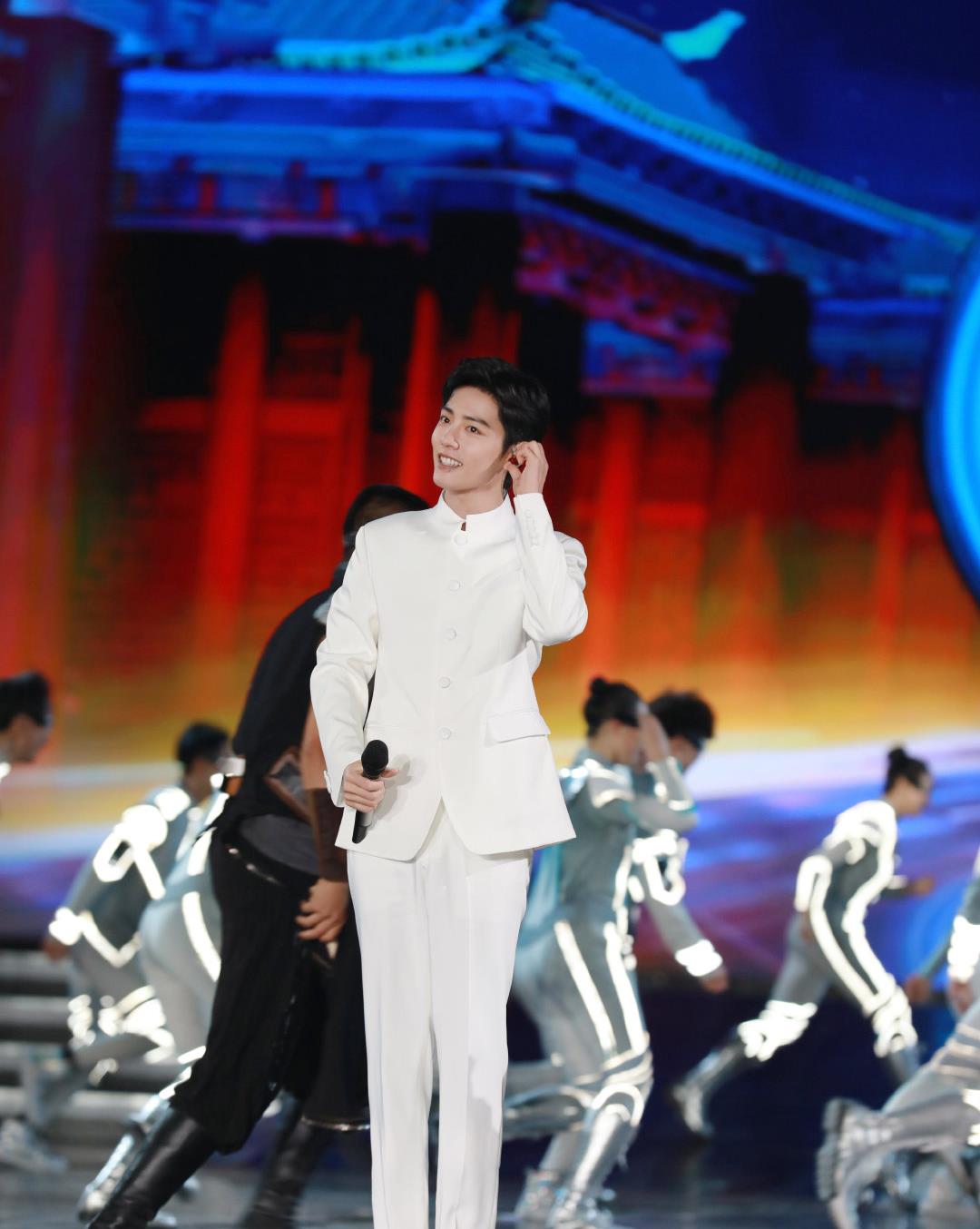 顿芳苓|《中华力量》前肖战和成龙就有过合作,也算是一种预热,值得期待