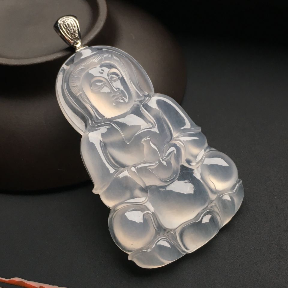 翡翠|冰糯种和冰种，价值区别有多大？