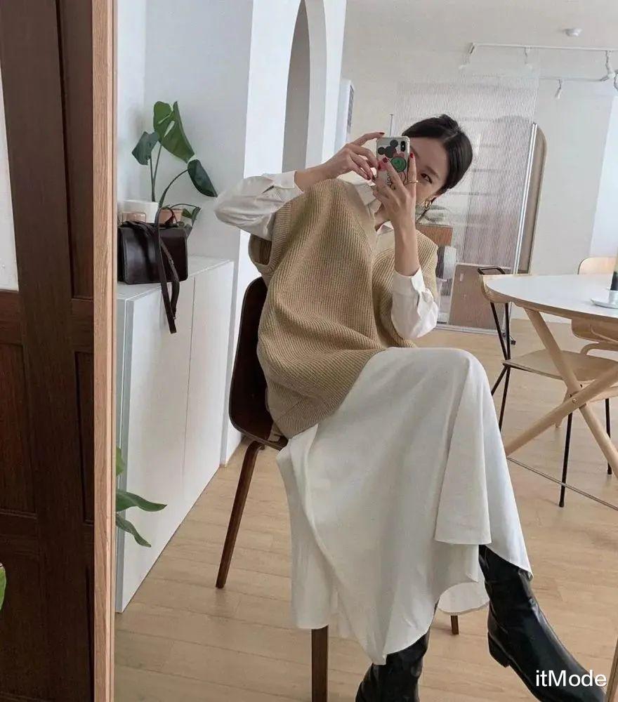 itMode “衬衫+毛衣”叠穿，今年秋冬这样穿真的好看死了！