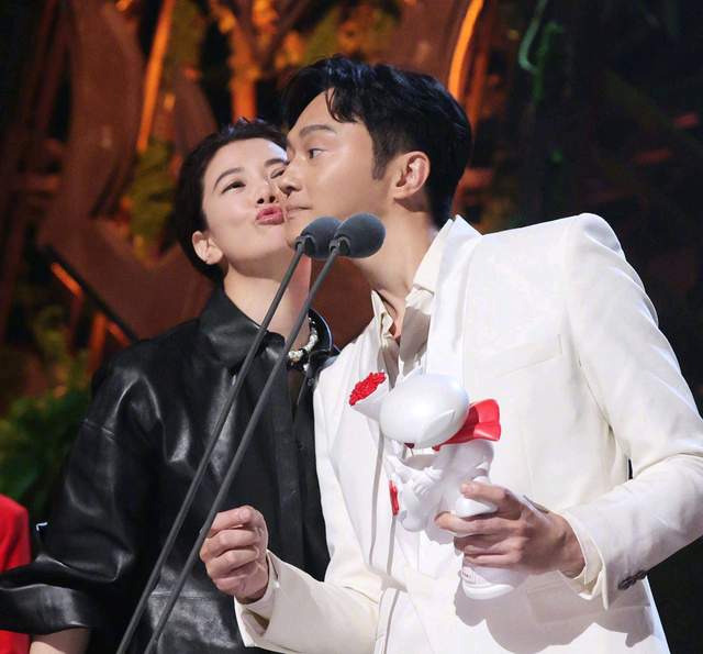 袁咏仪|同样是道歉，为什么别人都不被接受，袁咏仪却能赢回网友支持