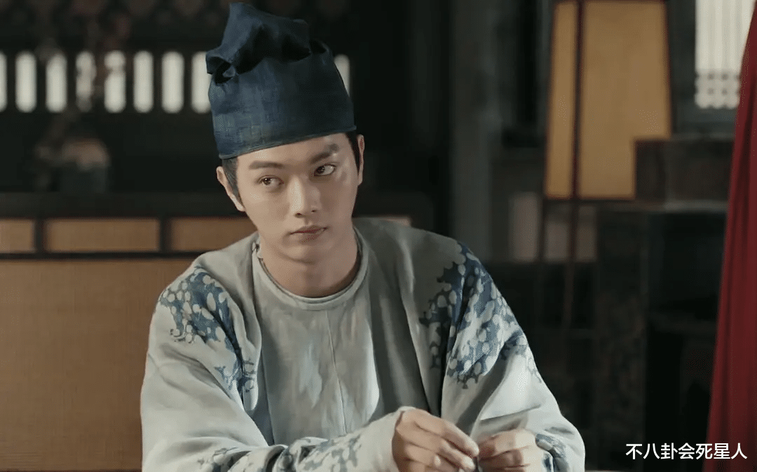 许凯|3年演10个男主，被于正力捧和影后搭戏，现因发胖演技差被群嘲