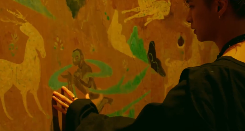 张艺兴|张艺兴新歌飞天曝光，高质量文化输出惊呆老外，网友：这才是主流