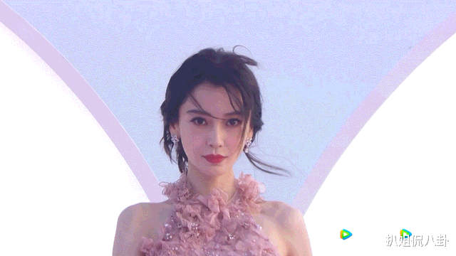 迪丽热巴|GQ红毯：迪丽热巴艳压baby，关晓彤最土气，杨天真承包所有笑点