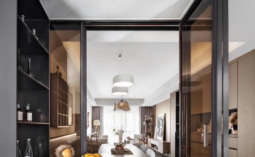 都市精英的家确实不一般，低调奢华有内涵，进门就让人眼前一亮