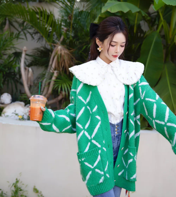 时尚不打羊 毛衣怎么穿不臃肿显老气?这三种搭配技巧人人都适用!