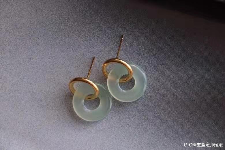 元青花|从商代到现代这种玉雕低调的存在，如今风靡于翡翠圈，终于火一把