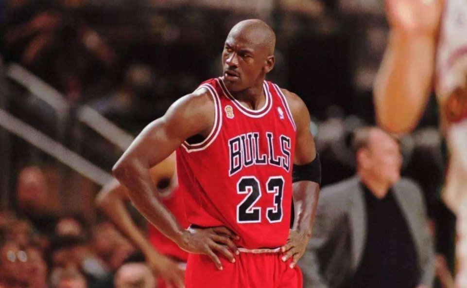 邁克爾·喬丹|當時，喬丹能不能參加全明星比賽，頓時成了大問號