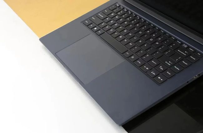 大屏|英特爾i7-11390H加持新形態大屏本——機械師創物者16完全評測