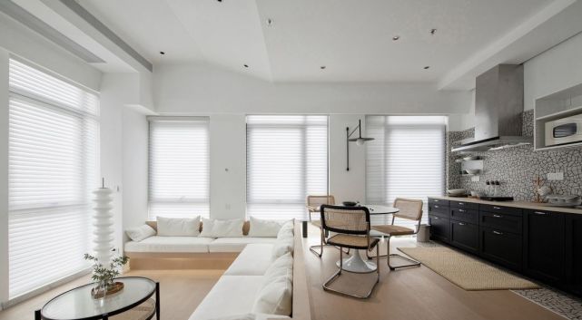 简易设计 52㎡的家,坚持把卧室抬高至半高,打造房中房格局太巧妙