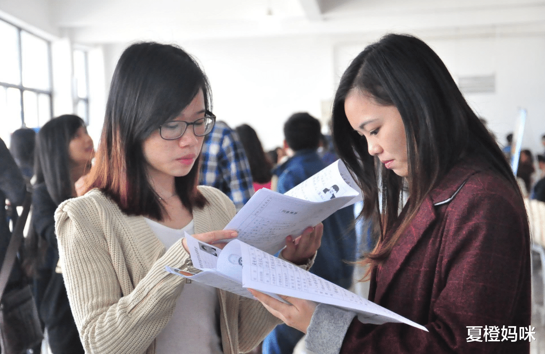 hr|企业招聘也有“歧视链”,大公司HR表示,这3类大学生直接被淘汰