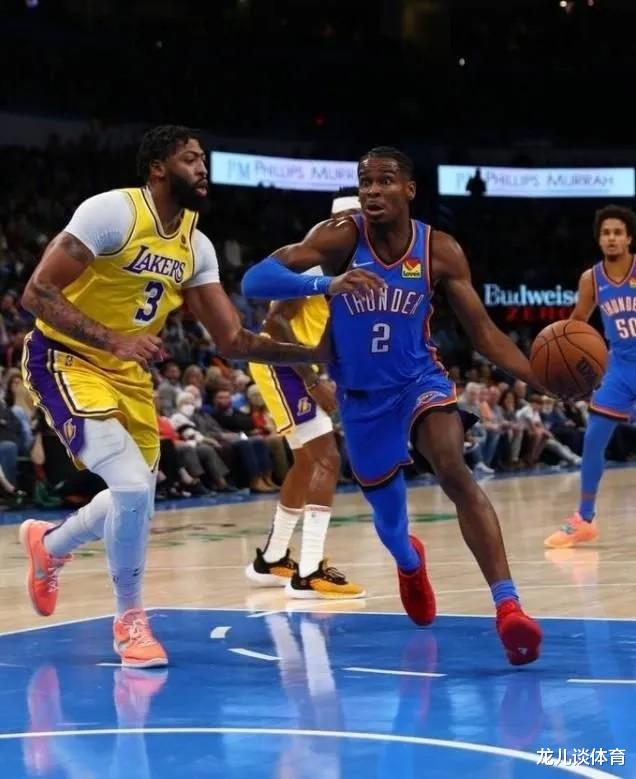 湖人隊(duì)|湖人被逆轉(zhuǎn)，老詹第一時(shí)間發(fā)推！內(nèi)容引發(fā)球迷遐想：開始想家了？