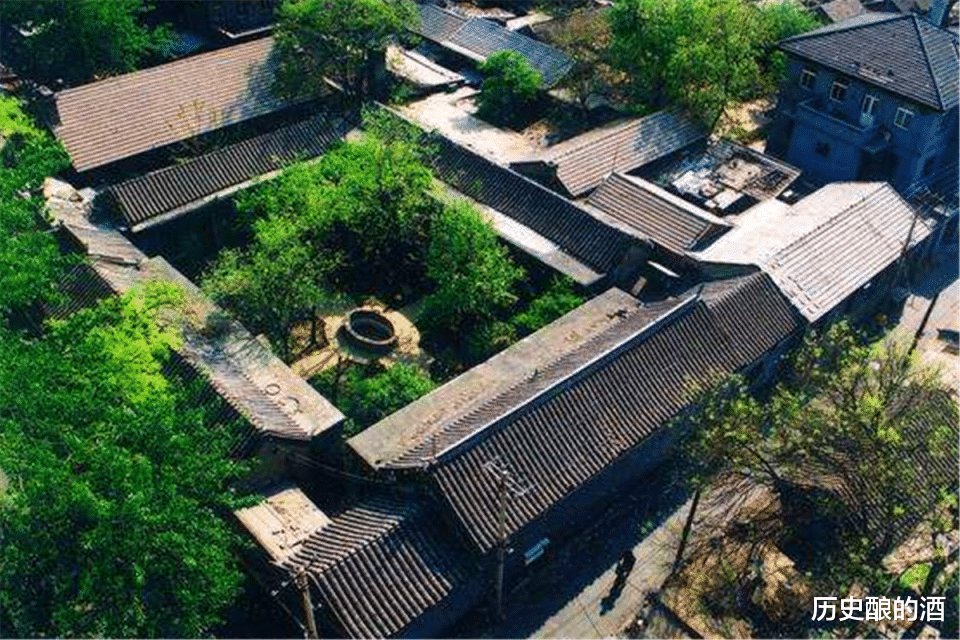 俗话:“门门相对必伤人,墙墙相垒必遭殃”,是何意?有无道理