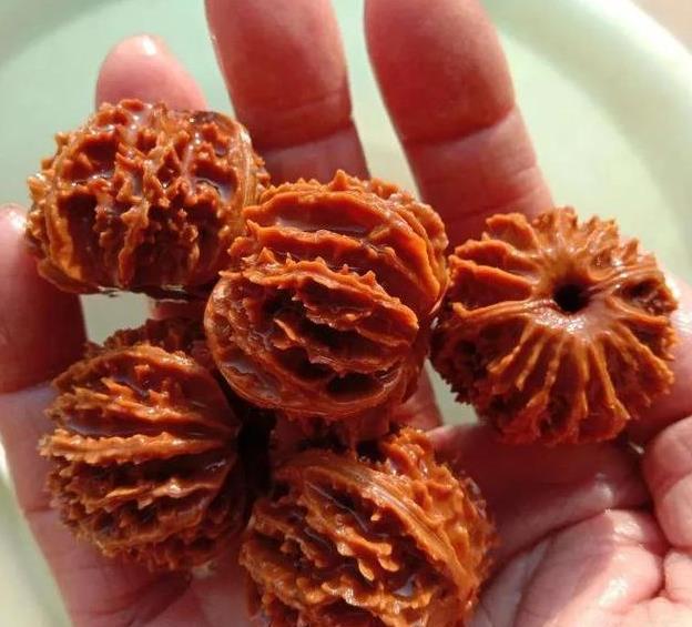 文玩核桃|文玩核桃圈的“虐手扛把子”，没有之一！敢盘的都是铁汉子