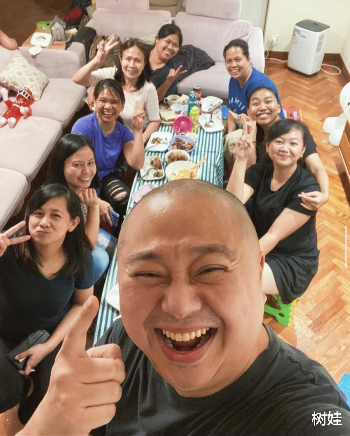 林盛斌|林盛斌全家为外佣庆生画面温馨，主仆同框长相神似，被误认是兄妹