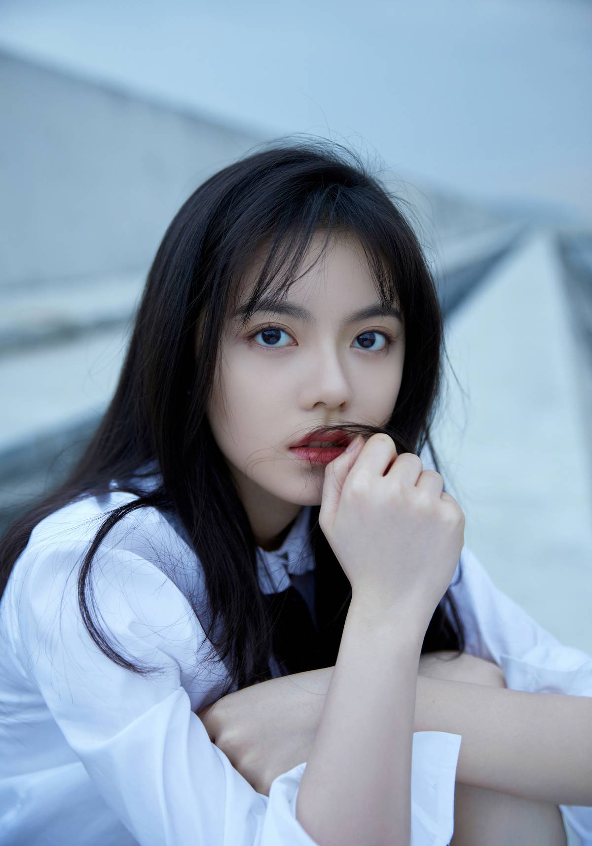 八只爪的猫|董子健旗下赵今麦，穿少女裙跳芭蕾太惊艳，难怪成新一届国民闺女