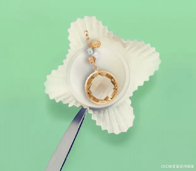 GIC珠宝鉴定师媛媛 神秘的万圣节已过，但是糖果系珠宝却引发了关注，时尚又令人神往