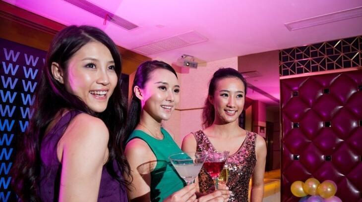 说说热点故事烩 父母失职！16岁ktv女子跳江身亡案后续：月入过万，妹妹也曾接客