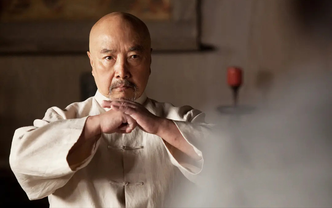 萌妹子|于海：螳螂拳第六代传人，切磋时碾压周比利，是吴京李连杰的师父