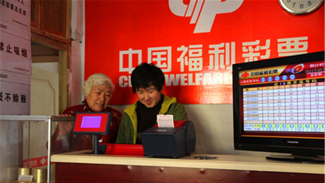 长脖子爸比说|彩民投注下4倍中2700万，买彩票方式被曝出后，网友：方式可学习