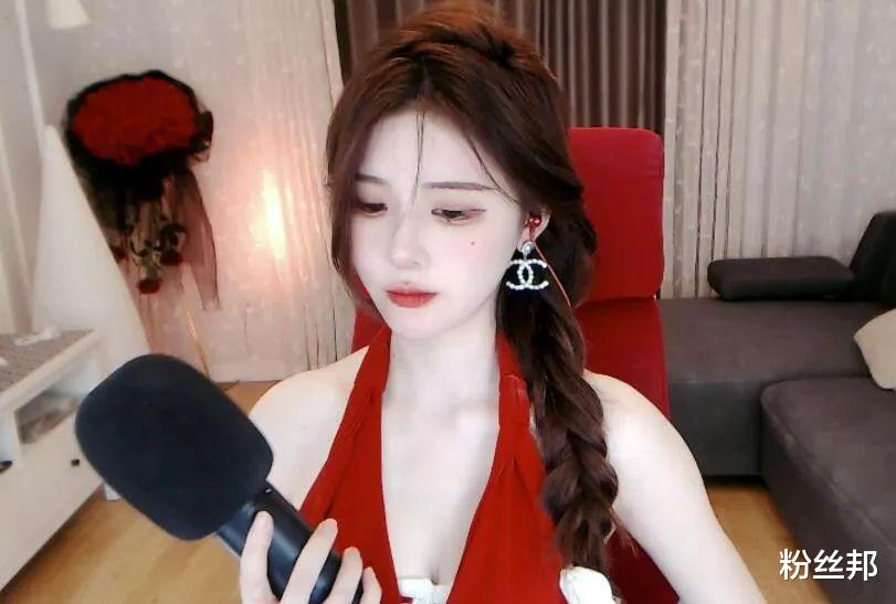 女主播|斗鱼女主播“捆绑”教学，无视超管警告，频繁违规是想放长假？