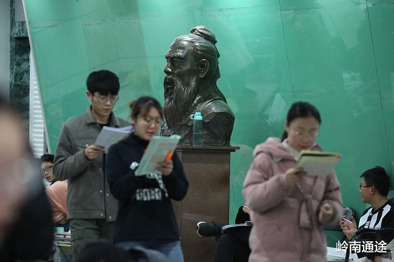 考研|三本学生考研后，注重第一学历还是研究生学历？研究生学历很关键