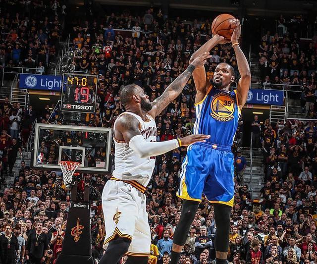 迈克尔·乔丹|杜兰特:我单赛季最高2593分,乔丹:我3041分,他:麻烦让一让