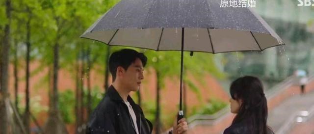 现在正在分手中|十年后，弟弟替哥哥来爱她，《现在正在分手中》第3集：往事答案