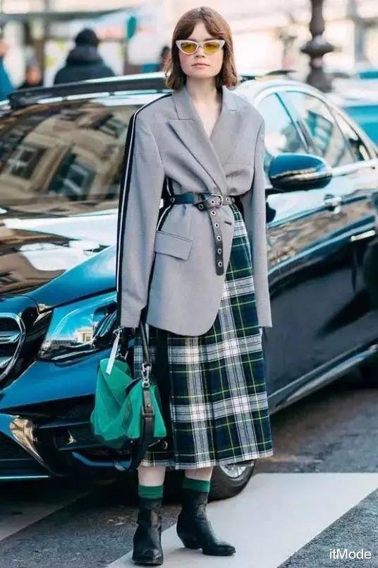 itMode 西服+裙子=入秋超火混搭套路,好看爆了!