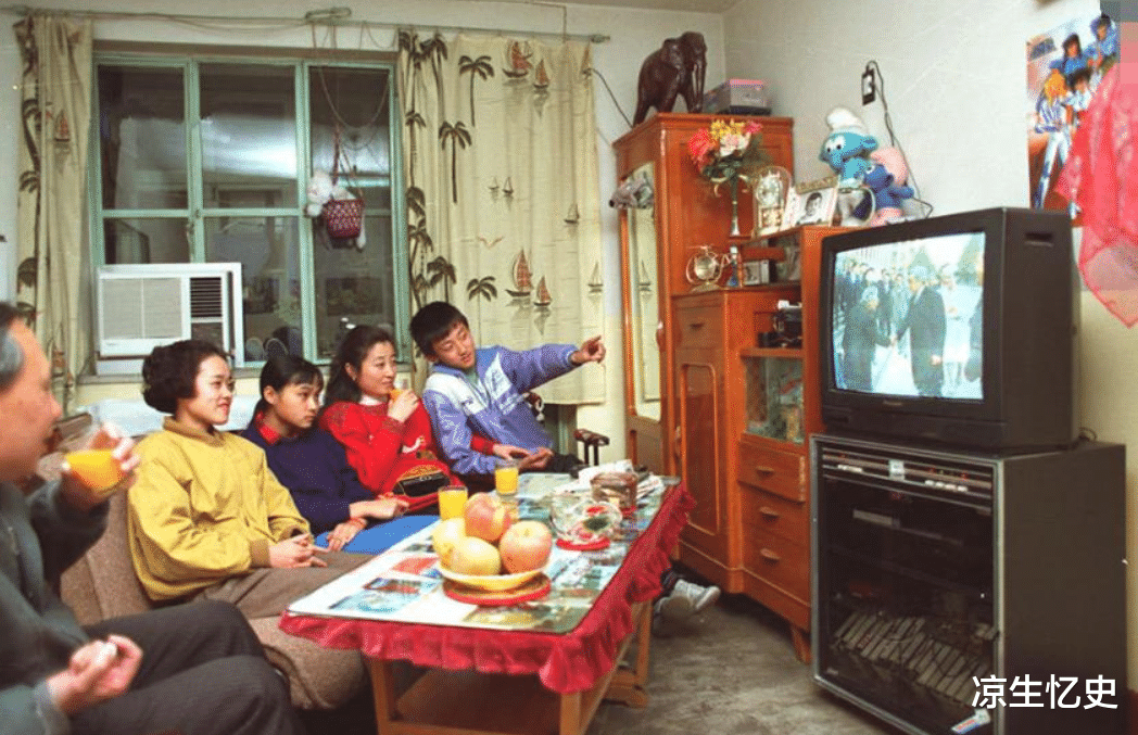 售货员|80年代的5大“金饭碗”，当年人人都渴望，如今却成为底层职业