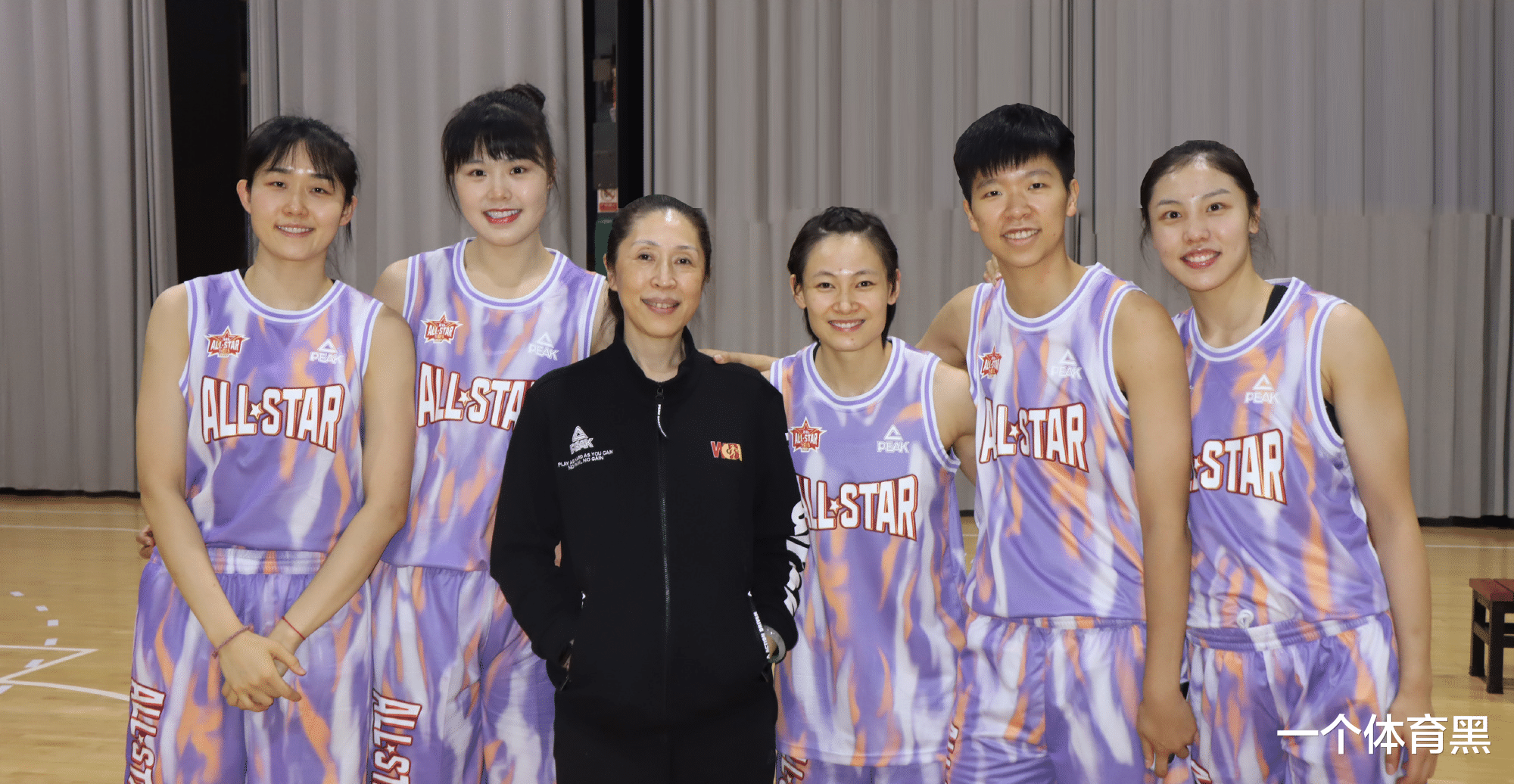 姐姐|128-120！楊舒予女籃全明星給姐姐上身體，“中國女喬丹”榮膺MVP