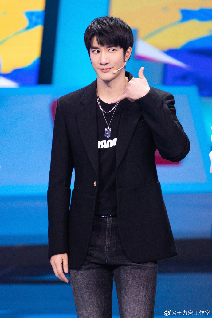 王力宏|遭前妻控诉，外籍艺人王力宏翻车，华语乐坛倒退的原因找到了！