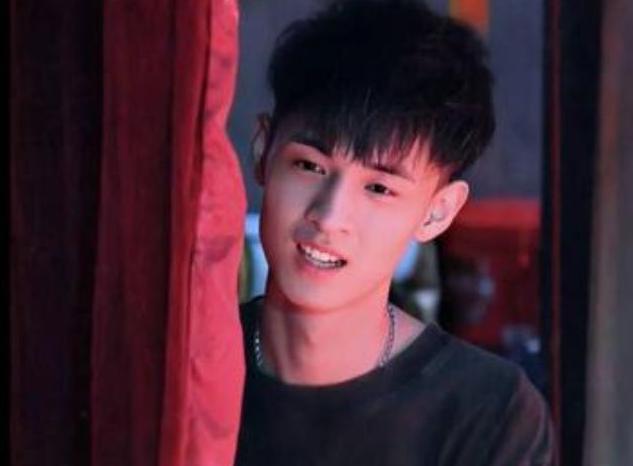 岳云鹏|他将成为下个“岳云鹏”？不仅参加多档综艺，还出演了韩寒的电影