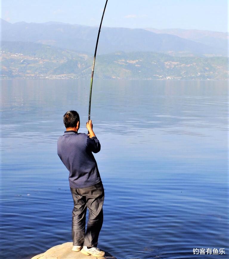 贺先生的恋恋不忘|中鱼太大会切线断竿?注意几方面操作,大鱼稳当上岸