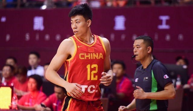 憨爸爸育儿|亚洲杯延期，队员就地解散，中国男篮躲过一劫！