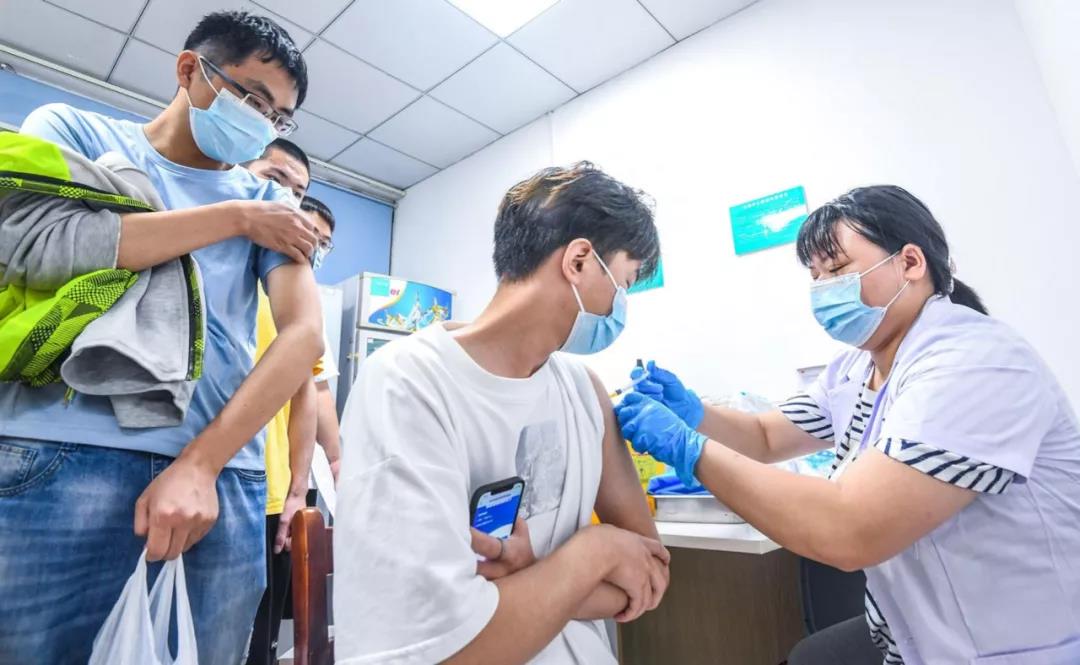 药海淘 多地新冠疫苗加强针开打了！