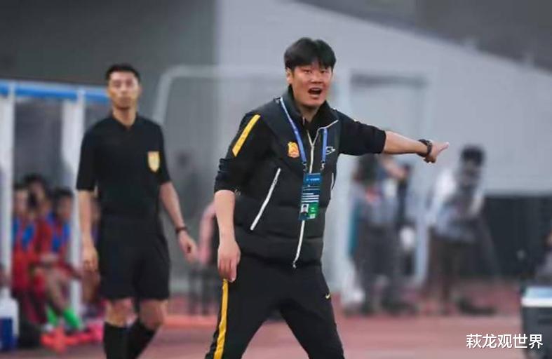 李霄鵬|武漢隊大動作！媒體人：正在談三哥！李霄鵬留任，解約姆比亞+阿金