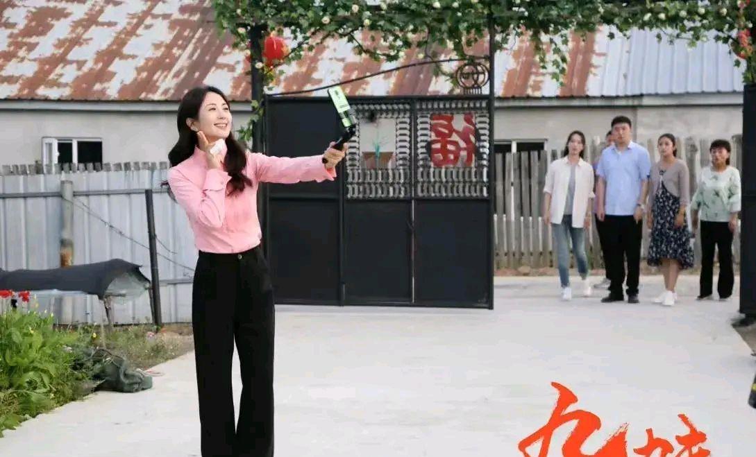 杨坤|霍启刚核酸结果呈阴性？高杨童舒新剧一人分饰两角？杨坤缅怀陈琳