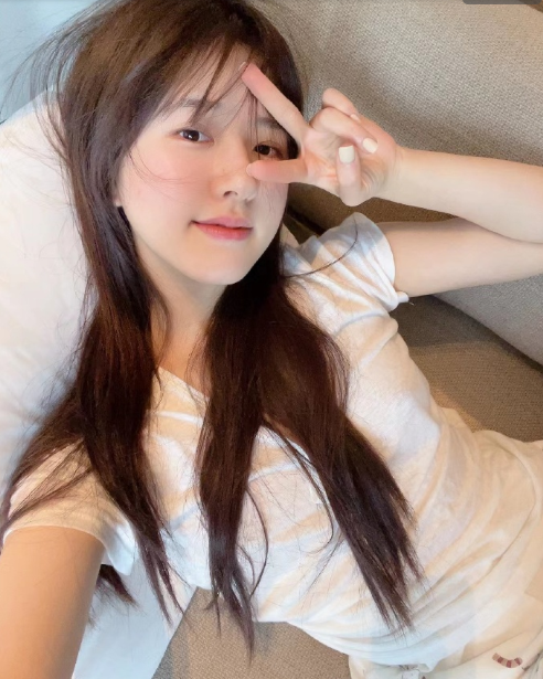 明星素颜|赵思露素颜生活照 真.美女