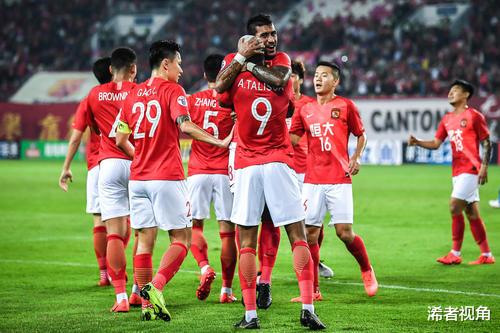 廣州恒大|中午12點！中國足球傳來喜訊：恒大做出重要決定，李鐵成大贏家