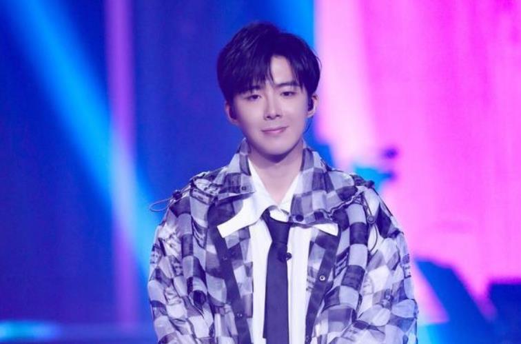 央视|央视点名表扬的4位网红,成为行业标杆,他更是被评为十大新青年