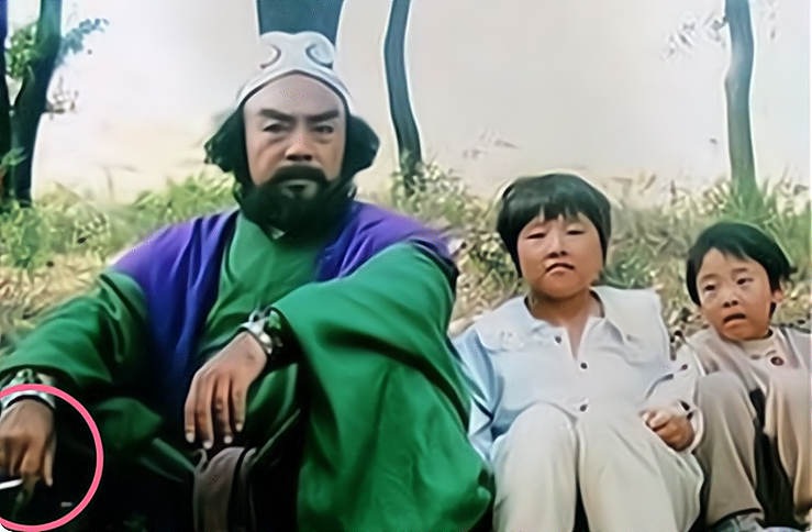 唐僧|无法重拍的瞬间：唐僧搂着观世音，如来穿着军大衣，八戒骑黑毛驴