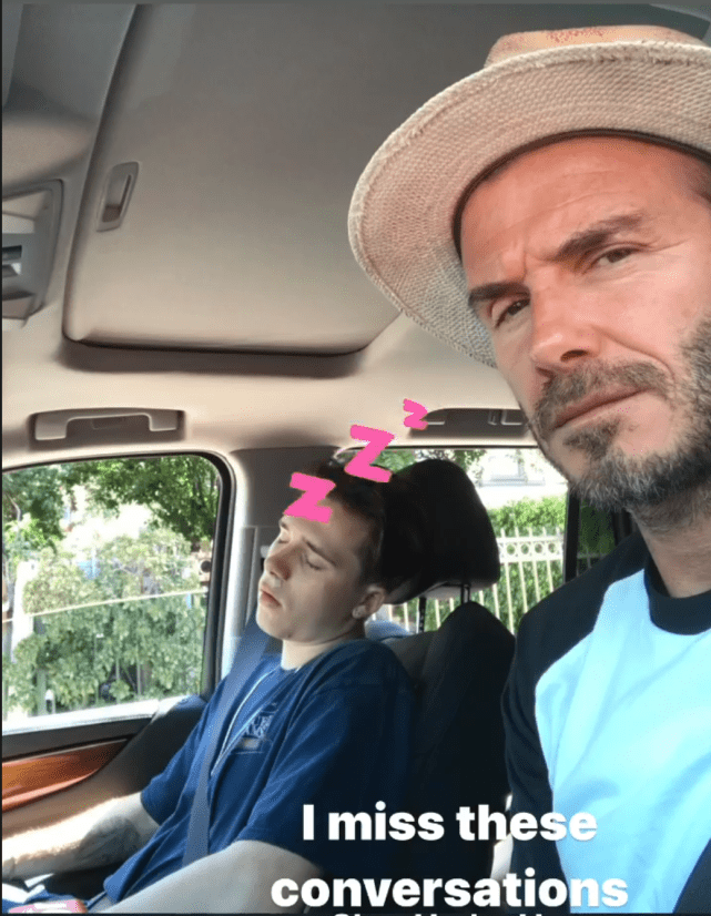 哈珀·贝克汉姆|贝克汉姆与女儿亲密同框，10岁小七身穿与妈妈同款晚礼服超时尚