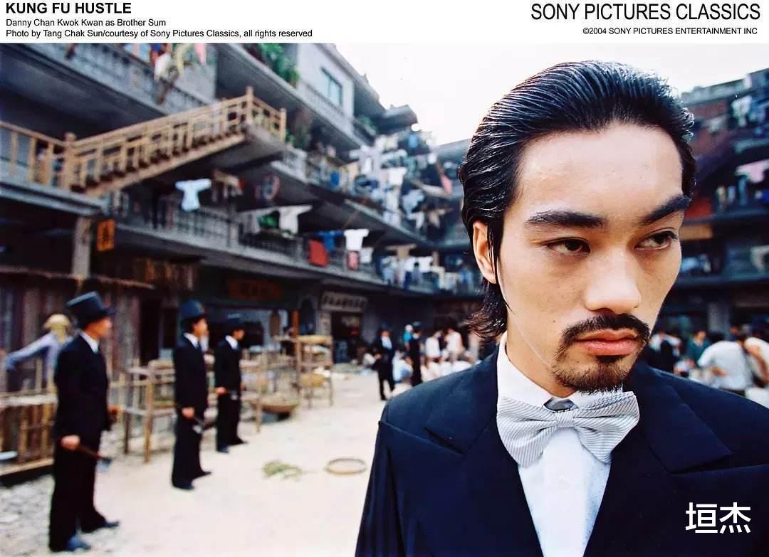 李小龙|与周星驰签约八年却只演了2部戏，之后亲自到李小龙墓前致歉