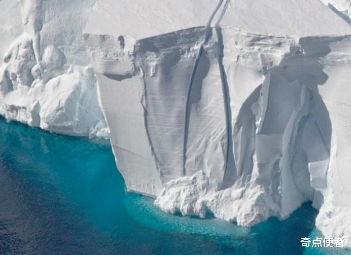 南极 “地心世界”在散热？南极冰下发现一个巨型洞穴，面积39平方公里