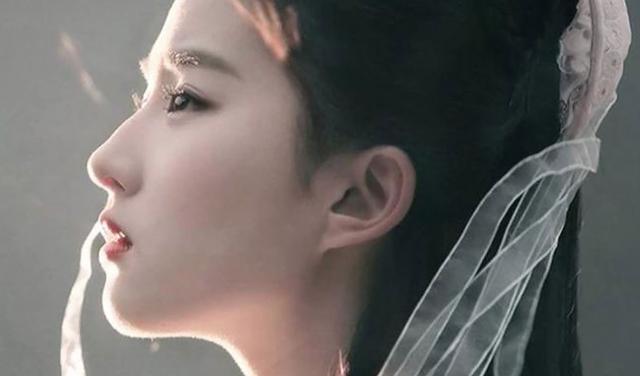 李庚希|小八卦，蔡徐坤，李庚希，刘亦菲，吉克隽逸